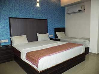 https://imgcld.yatra.com/ytimages/image/upload/t_hotel_yatra_city_desktop/v1464489132/Domestic Hotels/Hotels_Ahmedabad/Hotel Saari Residency/HO_l9miPM.jpg